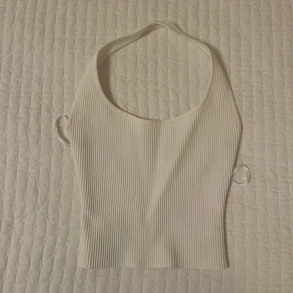 Babaton White Sleeveless Crop Tank Top - Picture 2 of 4